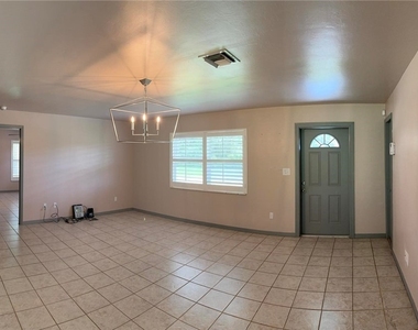 1113 Storter Grove Road Sw - Photo Thumbnail 4