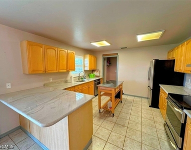1113 Storter Grove Road Sw - Photo Thumbnail 7