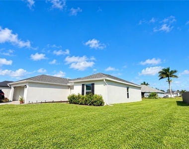 509 Nw 25th Terrace - Photo Thumbnail 2