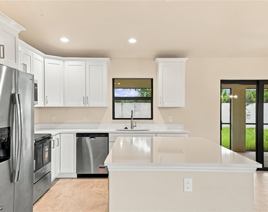1644 Coral Point Drive - Photo Thumbnail 7