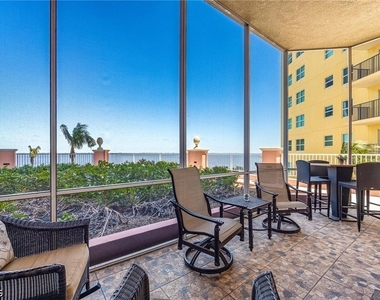 2745 1st Street - Photo Thumbnail 4