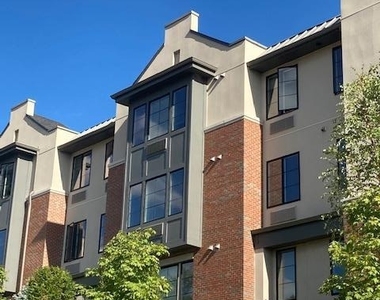 461 Palisade - Photo Thumbnail 1