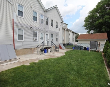222 Irving - Photo Thumbnail 12