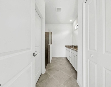 14942 Palamos Circle - Photo Thumbnail 7