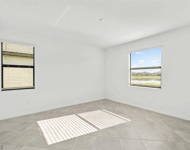 14942 Palamos Circle - Photo Thumbnail 6