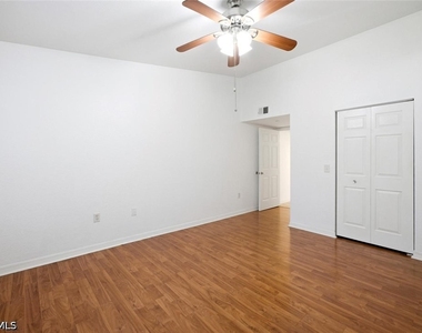 8271 Key Royal Circle - Photo Thumbnail 15