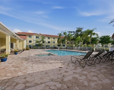 8271 Key Royal Circle - Photo Thumbnail 22