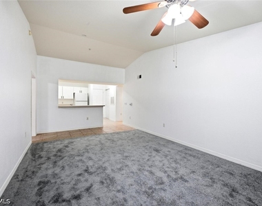 8271 Key Royal Circle - Photo Thumbnail 4