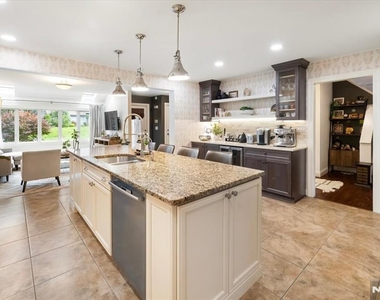 19 N Bayard - Photo Thumbnail 3