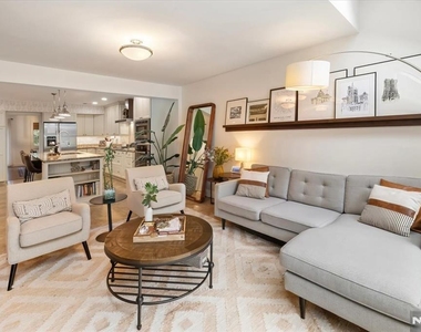 19 N Bayard - Photo Thumbnail 2