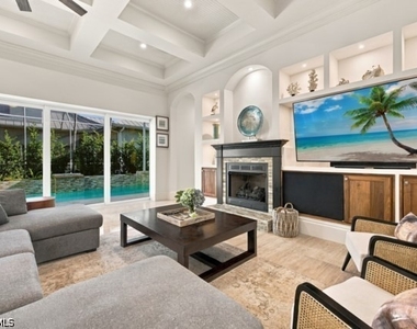 9222 Vanderbilt Drive - Photo Thumbnail 12