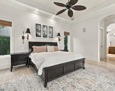 9222 Vanderbilt Drive - Photo Thumbnail 14