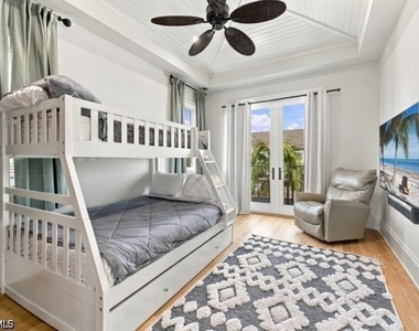 9222 Vanderbilt Drive - Photo Thumbnail 21