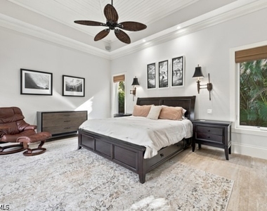 9222 Vanderbilt Drive - Photo Thumbnail 13