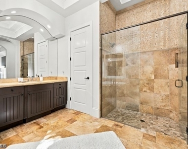 9222 Vanderbilt Drive - Photo Thumbnail 18