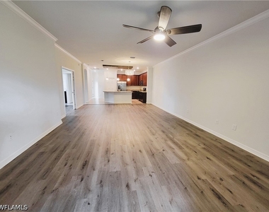 9137 Glenforest Drive - Photo Thumbnail 10