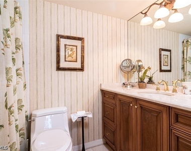 1222 Gordon Drive - Photo Thumbnail 8