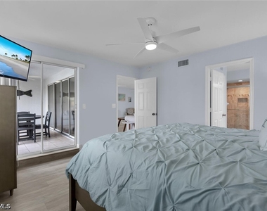 9101 Vanderbilt Drive - Photo Thumbnail 11