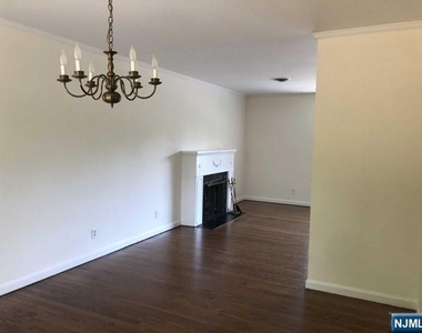85 Phelps - Photo Thumbnail 10
