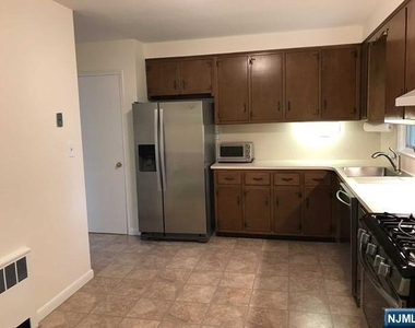 85 Phelps - Photo Thumbnail 15