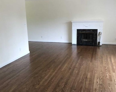 85 Phelps - Photo Thumbnail 4