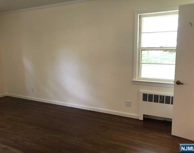 85 Phelps - Photo Thumbnail 25