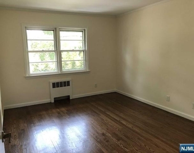 85 Phelps - Photo Thumbnail 34