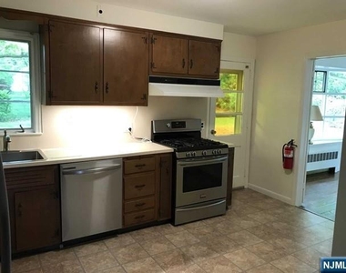 85 Phelps - Photo Thumbnail 22