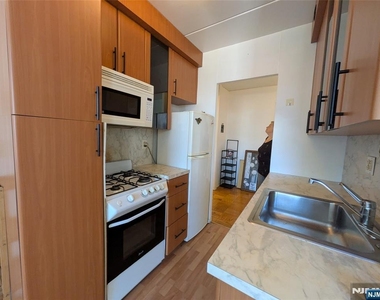 515 Anderson - Photo Thumbnail 1