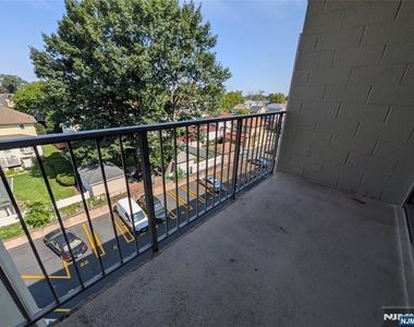 515 Anderson - Photo Thumbnail 9