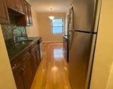 560 North - Photo Thumbnail 5
