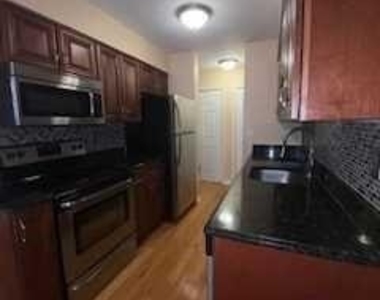 560 North - Photo Thumbnail 3