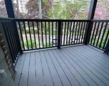 560 North - Photo Thumbnail 10
