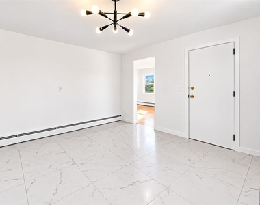 114 King - Photo Thumbnail 5