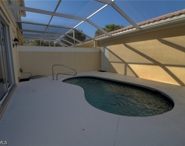 8095 Sorrento Lane - Photo Thumbnail 3