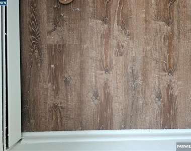 340 Undercliff - Photo Thumbnail 8
