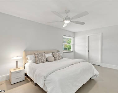 3400 Gulf Shore Boulevard N - Photo Thumbnail 16