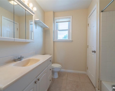 236 Franklin - Photo Thumbnail 5
