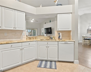 325 Dover Place - Photo Thumbnail 1