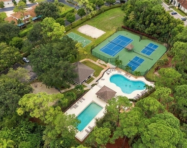 325 Dover Place - Photo Thumbnail 23