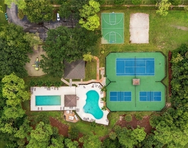 325 Dover Place - Photo Thumbnail 21