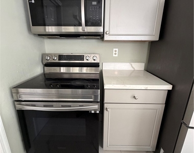 10282 Carolina Street - Photo Thumbnail 4
