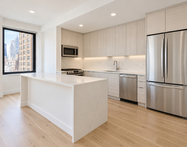 438 West 52nd Street - Photo Thumbnail 4
