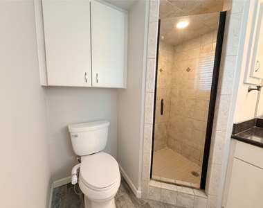 5019 Yarwell Drive - Photo Thumbnail 22