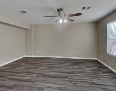 19707 Greenside Hill Lane - Photo Thumbnail 4