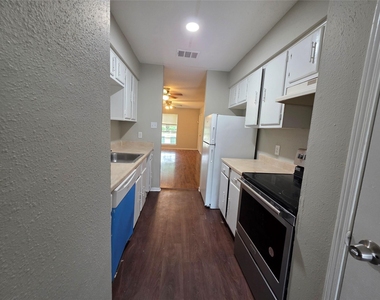 12722 Shannon Hills Drive - Photo Thumbnail 1