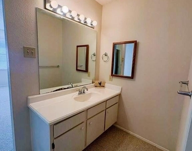 13479 Garden Grv - Photo Thumbnail 9