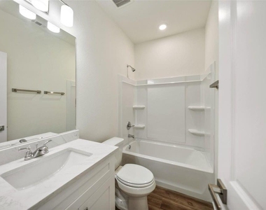 410 W Marlin Street - Photo Thumbnail 22