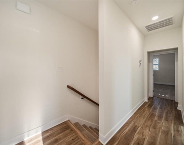 410 W Marlin Street - Photo Thumbnail 15