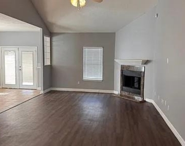 10823 Sail View Street - Photo Thumbnail 13